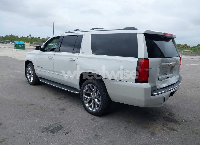 Photo 3 of 2016 Chevrolet Suburban LTZ (VIN 1GNSKJKCXGR166782)