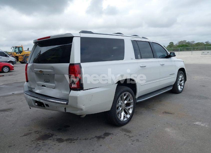 Photo 4 of 2016 Chevrolet Suburban LTZ (VIN 1GNSKJKCXGR166782)