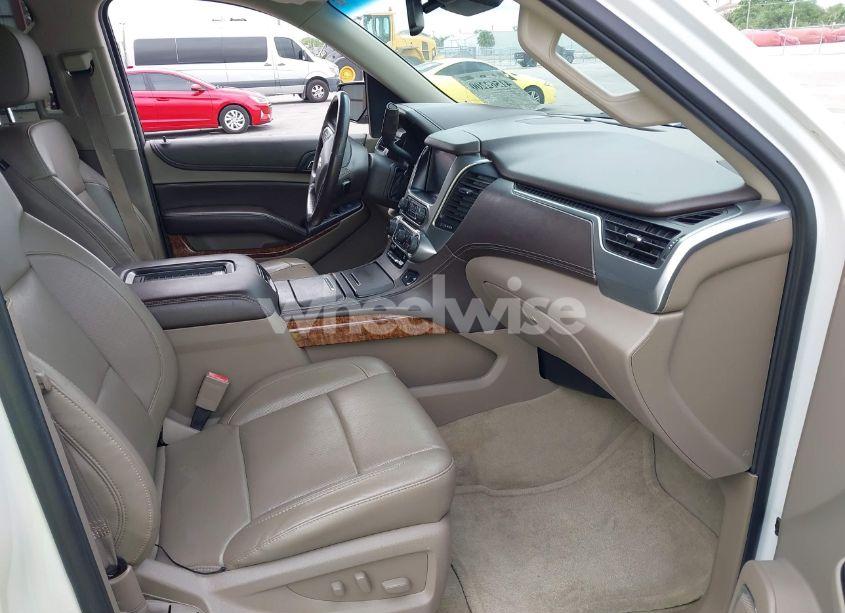 Photo 5 of 2016 Chevrolet Suburban LTZ (VIN 1GNSKJKCXGR166782)