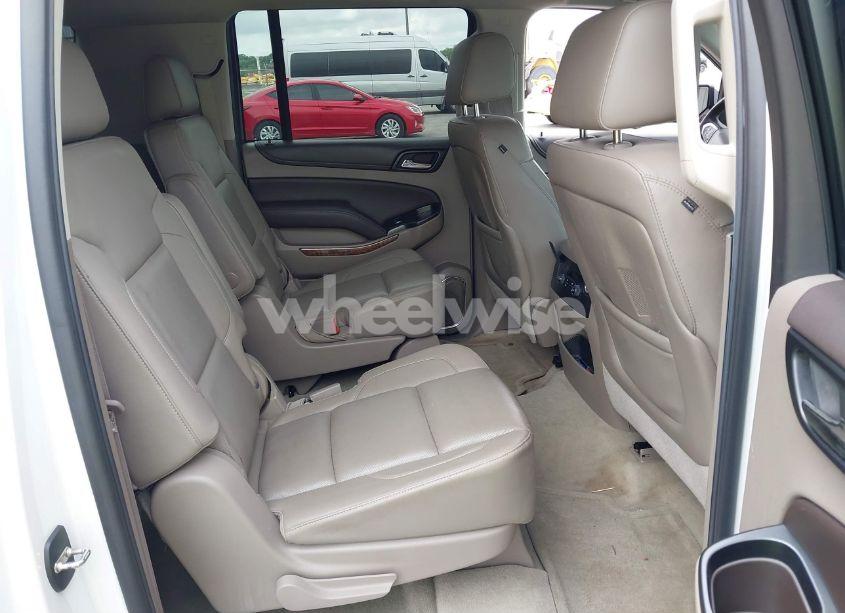 Photo 8 of 2016 Chevrolet Suburban LTZ (VIN 1GNSKJKCXGR166782)