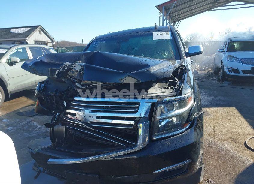 Photo 12 of 2018 Chevrolet Suburban PREMIER (VIN 1GNSKJKCXJR134700)