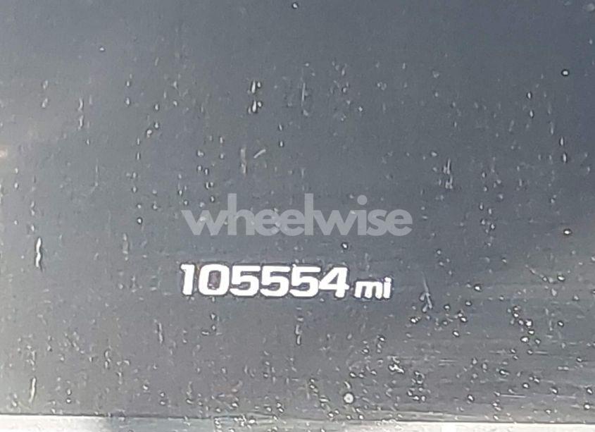 Photo 15 of 2018 Chevrolet Suburban PREMIER (VIN 1GNSKJKCXJR134700)