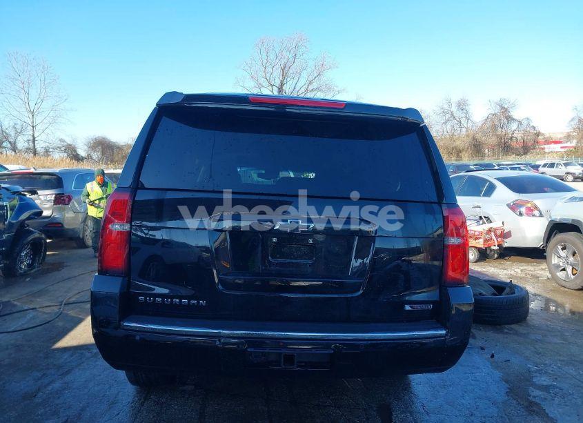 Photo 16 of 2018 Chevrolet Suburban PREMIER (VIN 1GNSKJKCXJR134700)