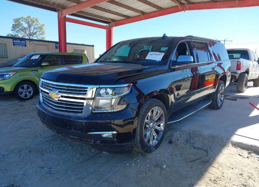 Photo 2 of 2018 Chevrolet Suburban PREMIER (VIN 1GNSKJKCXJR290901)