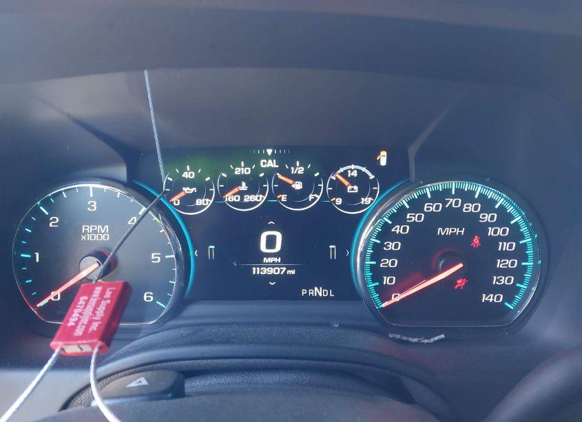 Photo 7 of 2018 Chevrolet Suburban PREMIER (VIN 1GNSKJKCXJR290901)