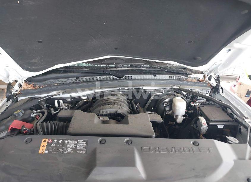 Photo 10 of 2019 Chevrolet Suburban PREMIER (VIN 1GNSKJKJ2KR354283)