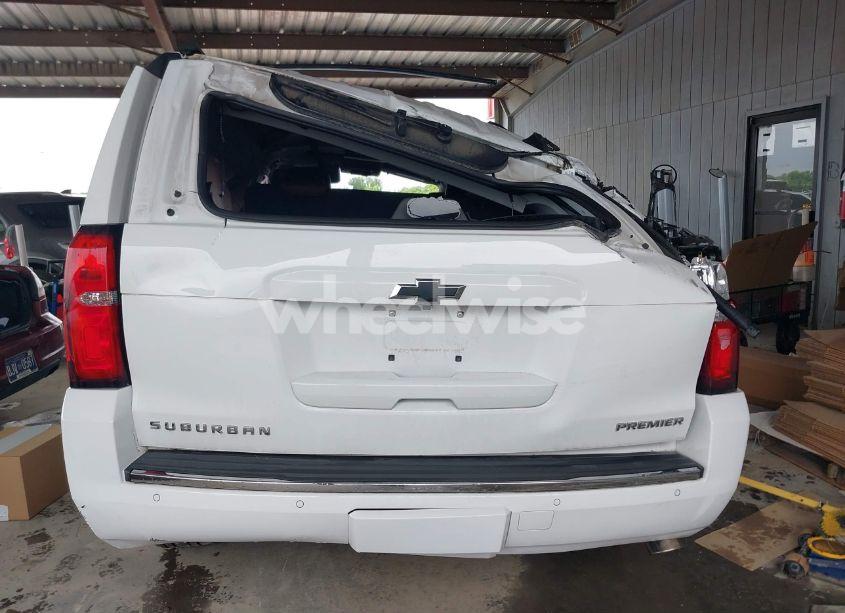 Photo 16 of 2019 Chevrolet Suburban PREMIER (VIN 1GNSKJKJ2KR354283)