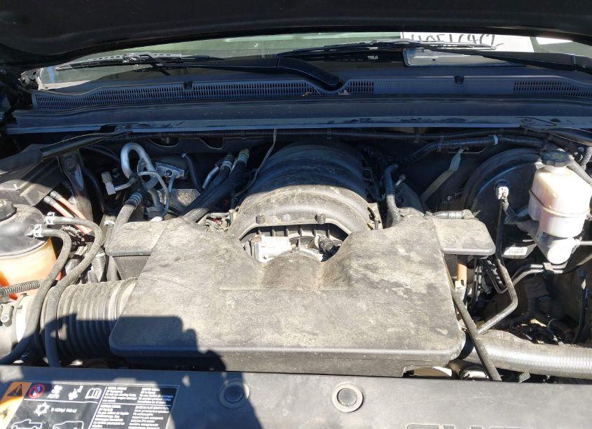 Photo 10 of 2019 Chevrolet Suburban PREMIER (VIN 1GNSKJKJ6KR253022)