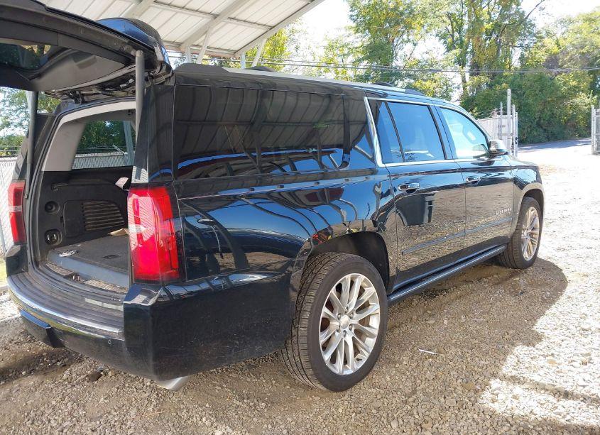 Photo 4 of 2019 Chevrolet Suburban PREMIER (VIN 1GNSKJKJ6KR253022)
