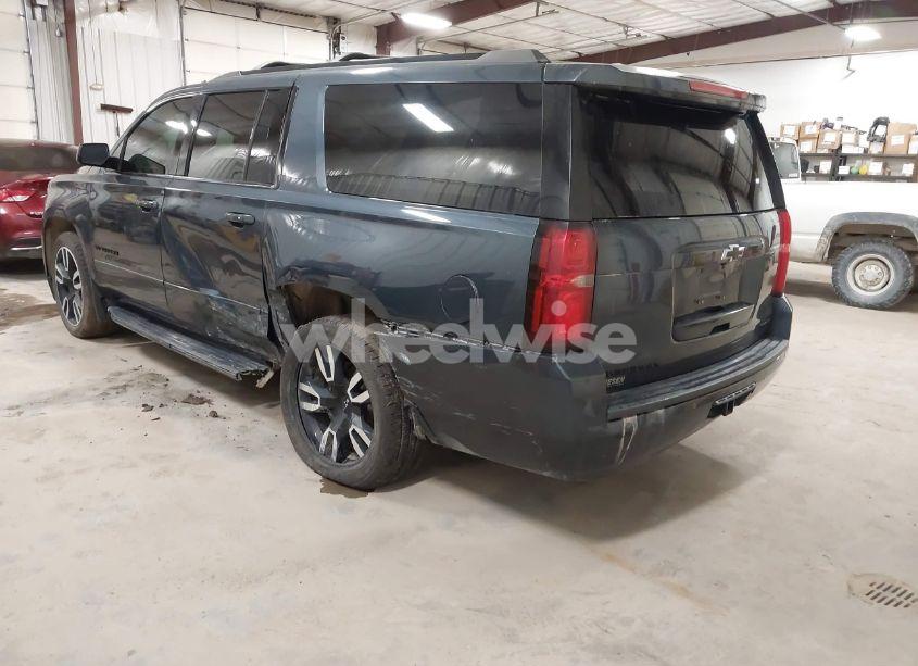 Photo 3 of 2019 Chevrolet Suburban PREMIER (VIN 1GNSKJKJ8KR169252)