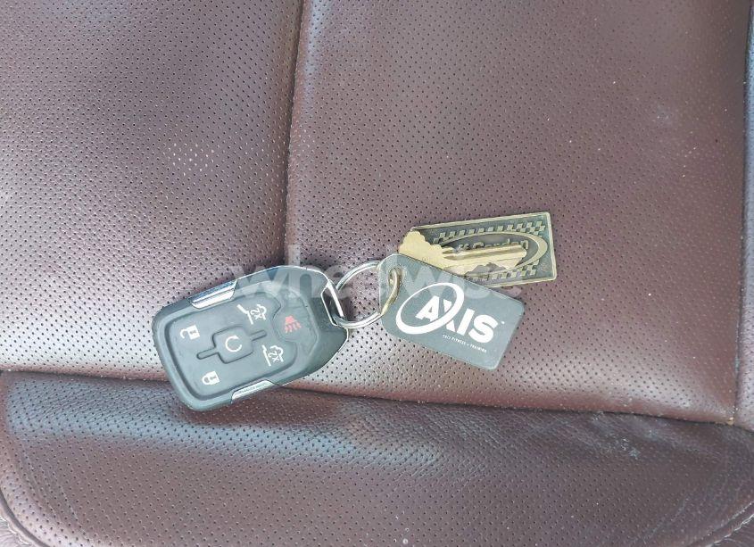 Photo 11 of 2020 Chevrolet Suburban 4WD PREMIER (VIN 1GNSKJKJXLR213544)