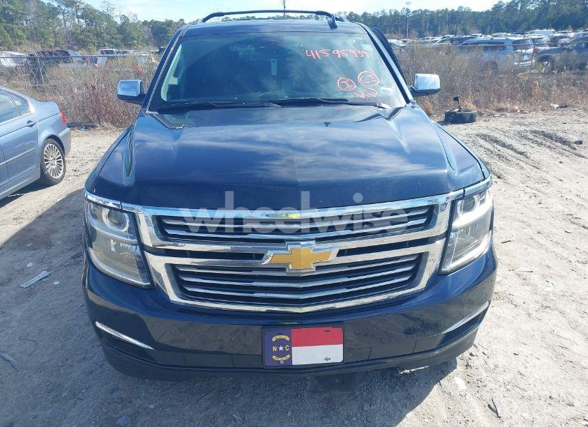 Photo 12 of 2020 Chevrolet Suburban 4WD PREMIER (VIN 1GNSKJKJXLR213544)