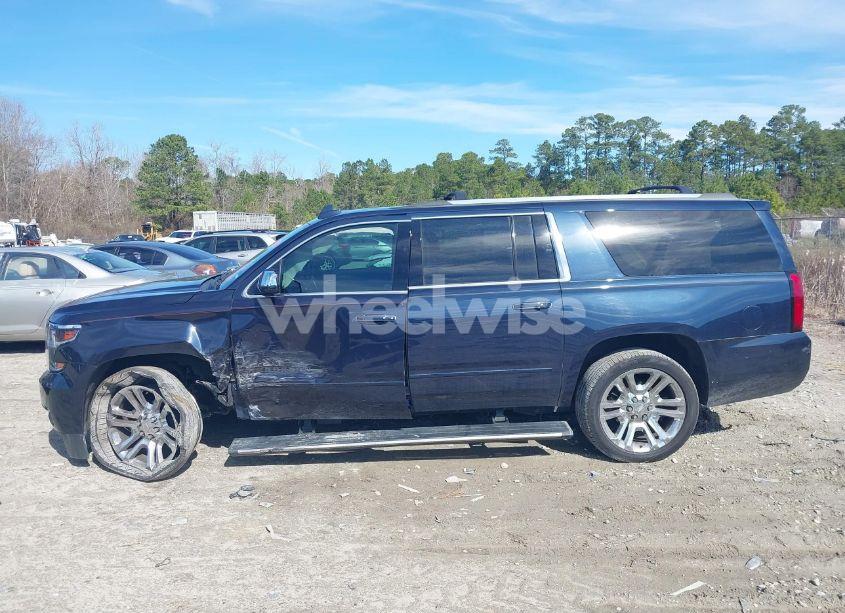 Photo 14 of 2020 Chevrolet Suburban 4WD PREMIER (VIN 1GNSKJKJXLR213544)