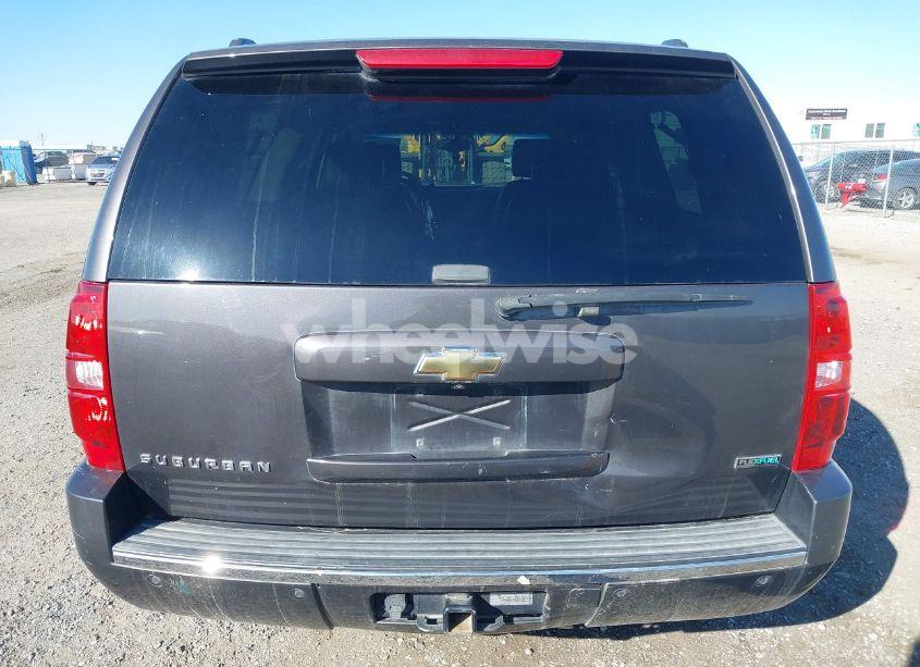 Photo 16 of 2011 Chevrolet Suburban 1500 LTZ (VIN 1GNSKKE30BR265556)