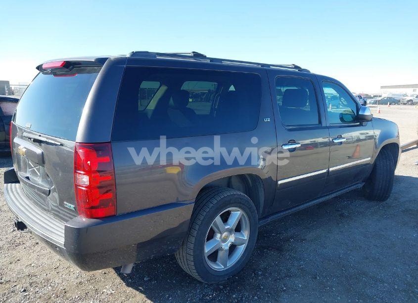 Photo 4 of 2011 Chevrolet Suburban 1500 LTZ (VIN 1GNSKKE30BR265556)