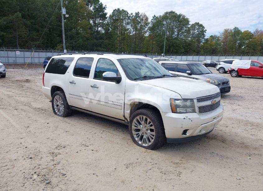 2011 Chevrolet Suburban 1500 LTZ (VIN 1GNSKKE35BR295927) main photo