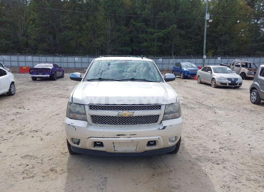 Photo 12 of 2011 Chevrolet Suburban 1500 LTZ (VIN 1GNSKKE35BR295927)