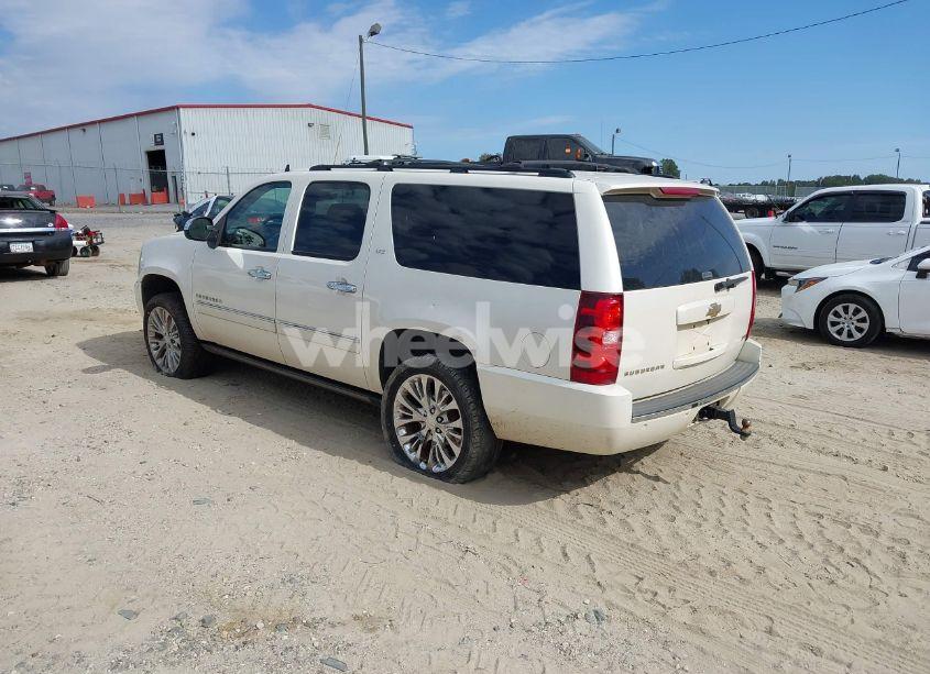 Photo 3 of 2011 Chevrolet Suburban 1500 LTZ (VIN 1GNSKKE35BR295927)