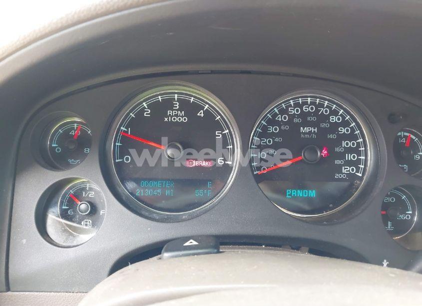 Photo 7 of 2011 Chevrolet Suburban 1500 LTZ (VIN 1GNSKKE35BR295927)