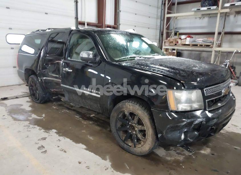 2011 Chevrolet Suburban 1500 LTZ (VIN 1GNSKKE36BR107013) main photo