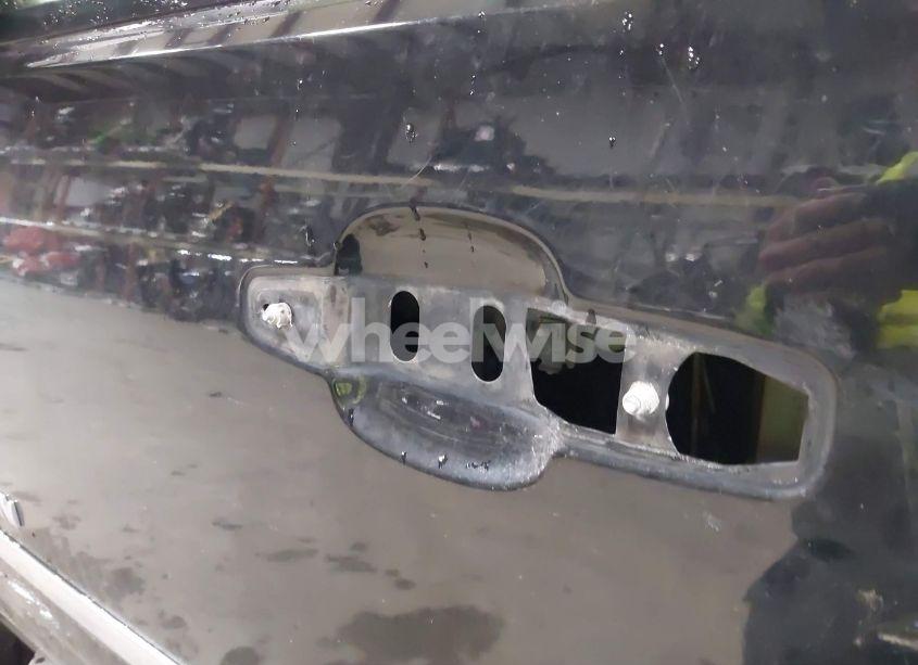 Photo 6 of 2011 Chevrolet Suburban 1500 LTZ (VIN 1GNSKKE36BR107013)