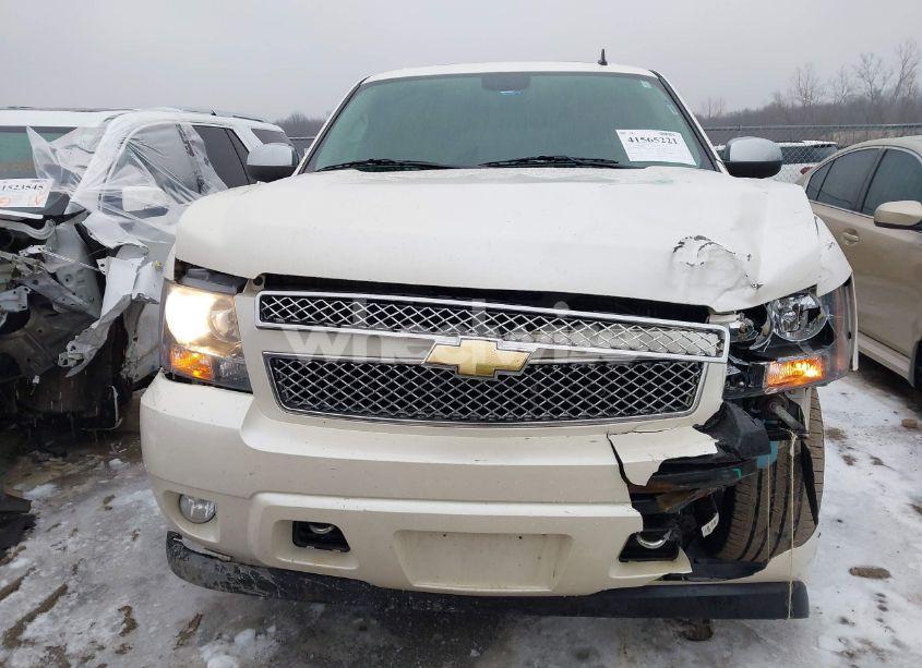 Photo 12 of 2011 Chevrolet Suburban 1500 LTZ (VIN 1GNSKKE36BR312444)