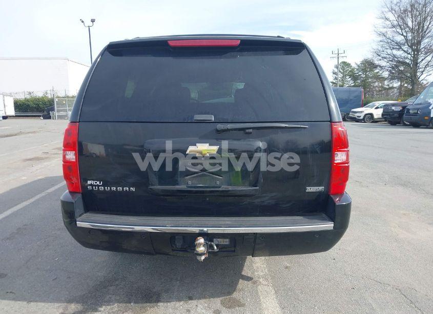 Photo 16 of 2011 Chevrolet Suburban 1500 LTZ (VIN 1GNSKKE37BR331312)