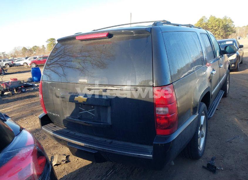 Photo 16 of 2011 Chevrolet Suburban 1500 LTZ (VIN 1GNSKKE38BR102914)