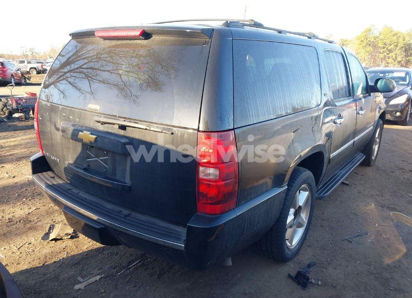 Photo 4 of 2011 Chevrolet Suburban 1500 LTZ (VIN 1GNSKKE38BR102914)