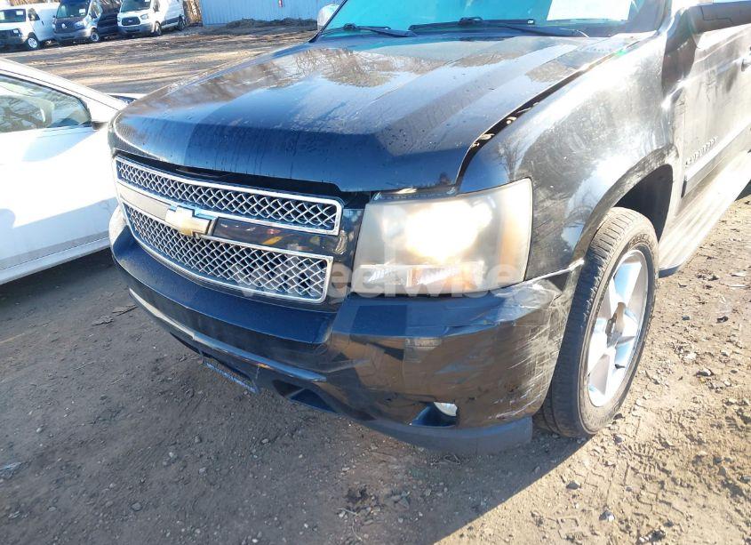 Photo 6 of 2011 Chevrolet Suburban 1500 LTZ (VIN 1GNSKKE38BR102914)