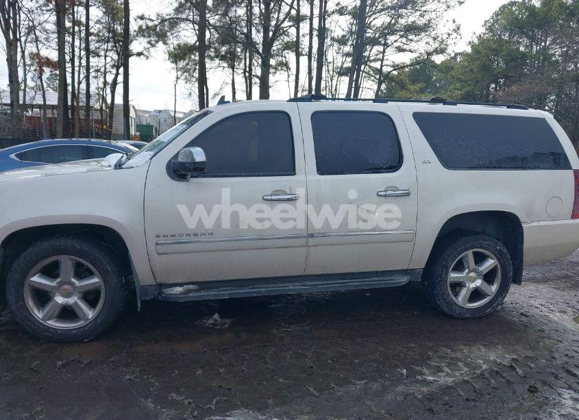 Photo 14 of 2011 Chevrolet Suburban 1500 LTZ (VIN 1GNSKKE38BR231882)