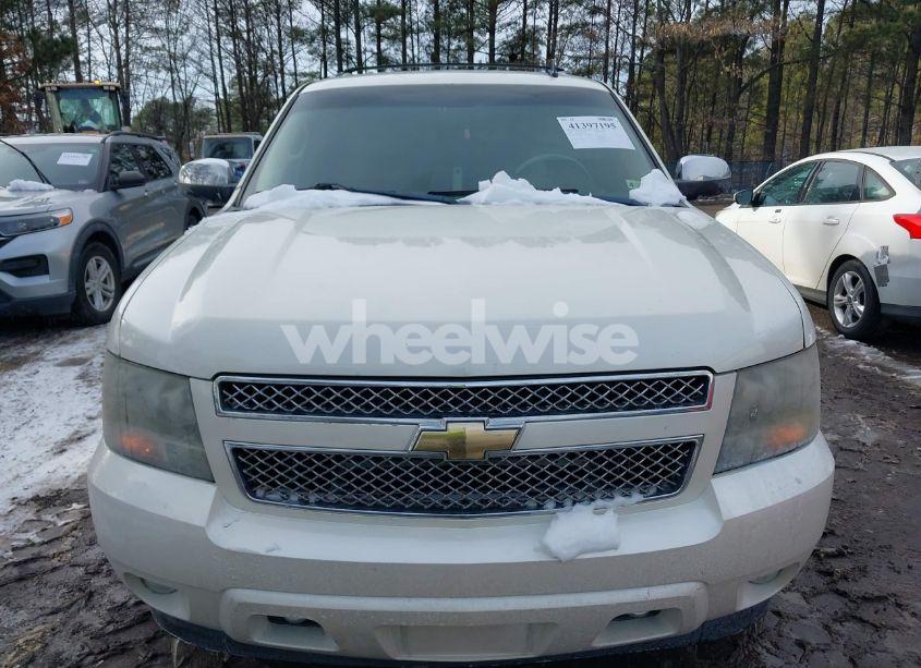 Photo 6 of 2011 Chevrolet Suburban 1500 LTZ (VIN 1GNSKKE38BR231882)