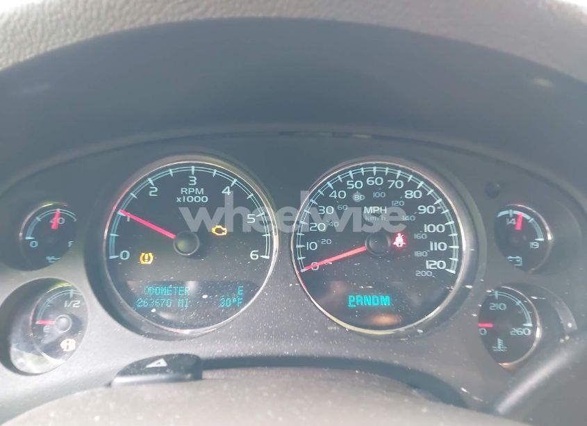 Photo 7 of 2011 Chevrolet Suburban 1500 LTZ (VIN 1GNSKKE38BR231882)