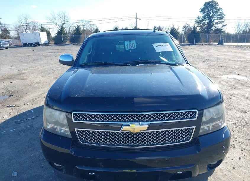 Photo 12 of 2011 Chevrolet Suburban 1500 LTZ (VIN 1GNSKKE3XBR171264)