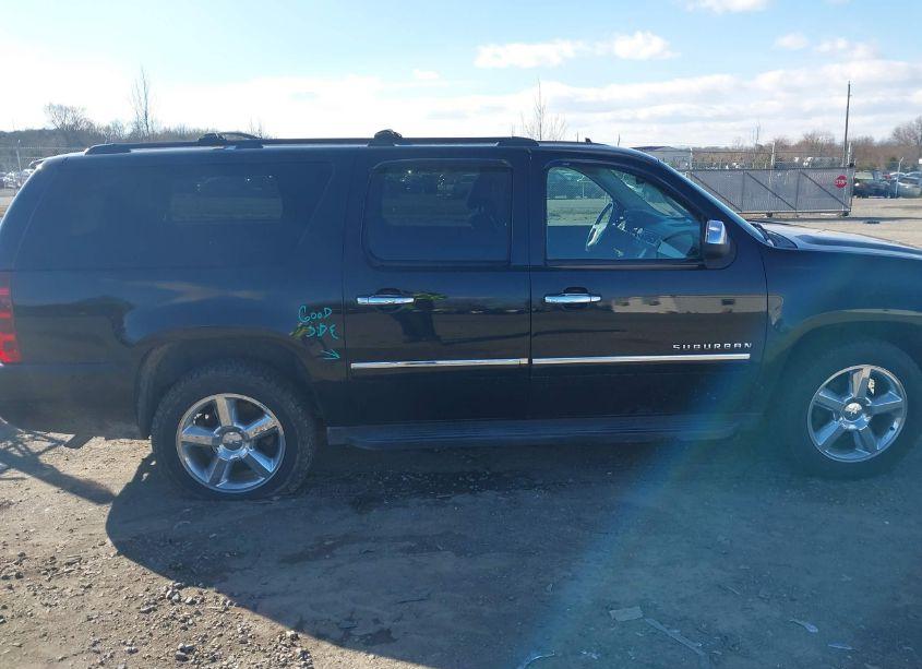 Photo 13 of 2011 Chevrolet Suburban 1500 LTZ (VIN 1GNSKKE3XBR171264)