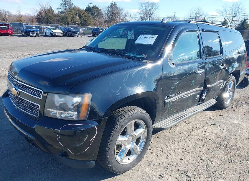 Photo 2 of 2011 Chevrolet Suburban 1500 LTZ (VIN 1GNSKKE3XBR171264)