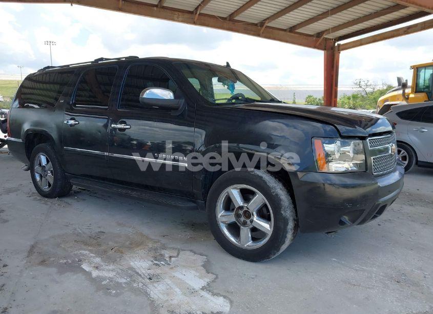 2011 Chevrolet Suburban 1500 LTZ (VIN 1GNSKKE3XBR180241) main photo