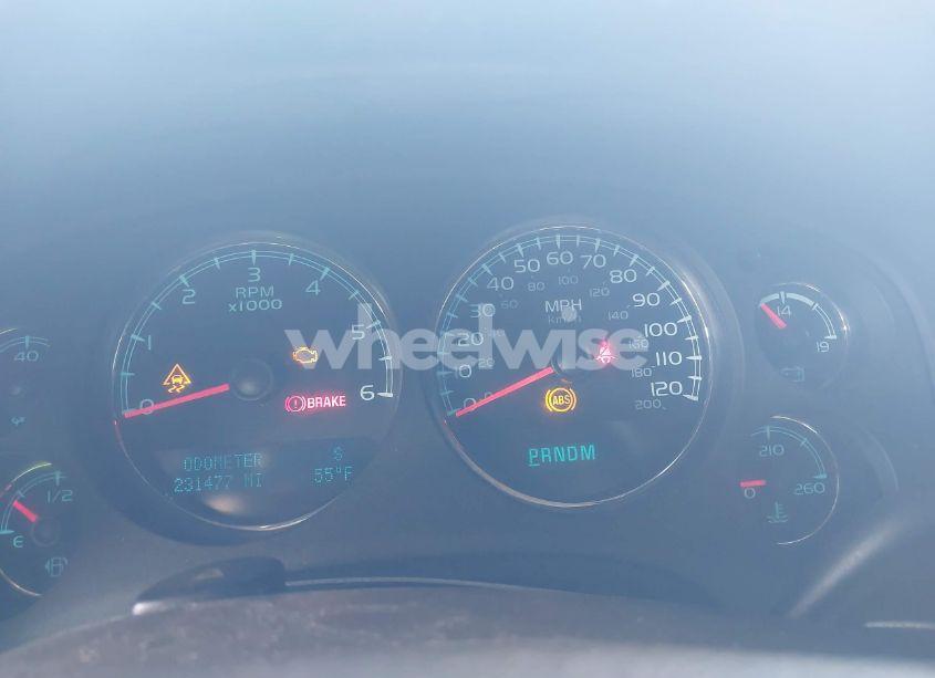 Photo 7 of 2011 Chevrolet Suburban 1500 LTZ (VIN 1GNSKKE3XBR180241)