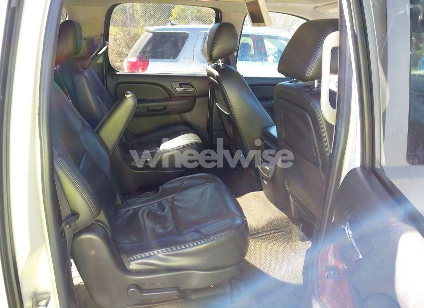 Photo 8 of 2013 Chevrolet Suburban 1500 LTZ (VIN 1GNSKKE70DR329679)