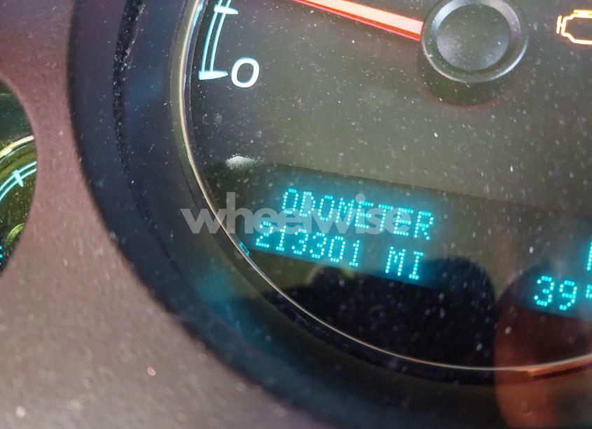 Photo 15 of 2014 Chevrolet Suburban 1500 LTZ (VIN 1GNSKKE70ER137678)