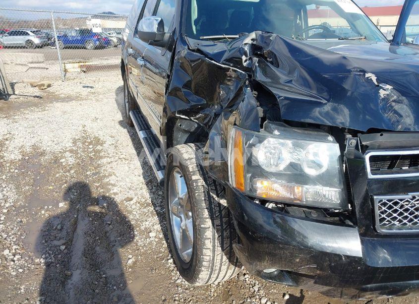 Photo 6 of 2014 Chevrolet Suburban 1500 LTZ (VIN 1GNSKKE70ER137678)