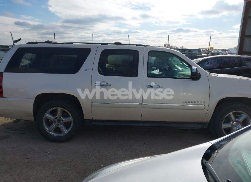 Photo 13 of 2012 Chevrolet Suburban 1500 LTZ (VIN 1GNSKKE71CR251475)