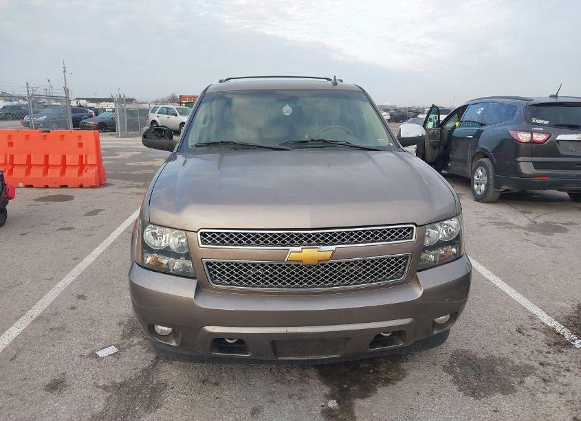 Photo 12 of 2012 Chevrolet Suburban 1500 LTZ (VIN 1GNSKKE73CR112772)