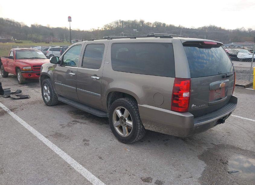 Photo 3 of 2012 Chevrolet Suburban 1500 LTZ (VIN 1GNSKKE73CR112772)