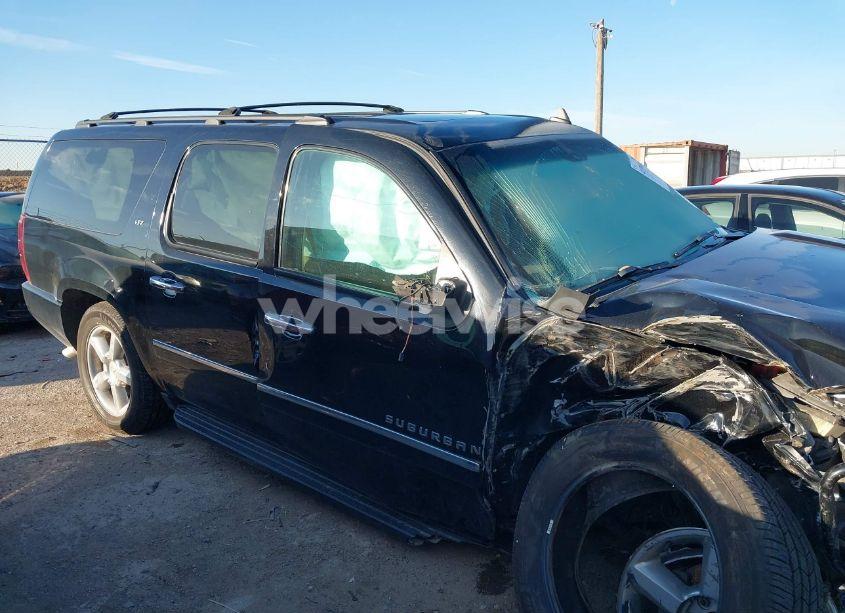Photo 11 of 2012 Chevrolet Suburban 1500 LTZ (VIN 1GNSKKE75CR133445)