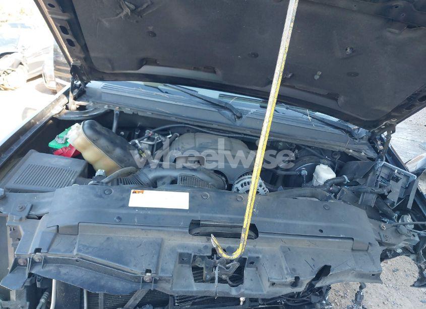 Photo 10 of 2012 Chevrolet Suburban 1500 LTZ (VIN 1GNSKKE75CR141416)