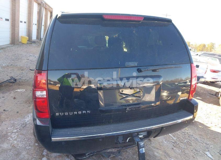 Photo 16 of 2012 Chevrolet Suburban 1500 LTZ (VIN 1GNSKKE75CR141416)