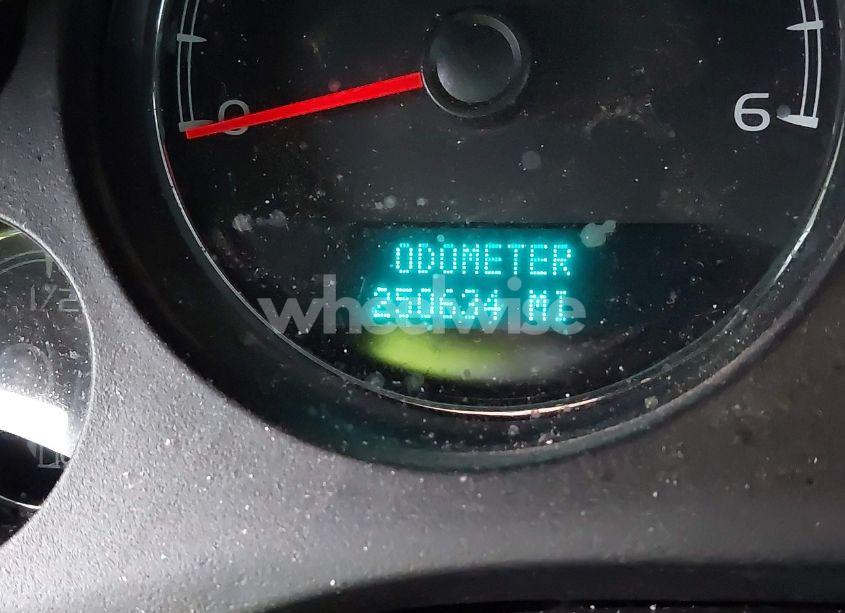 Photo 7 of 2012 Chevrolet Suburban 1500 LTZ (VIN 1GNSKKE75CR215742)