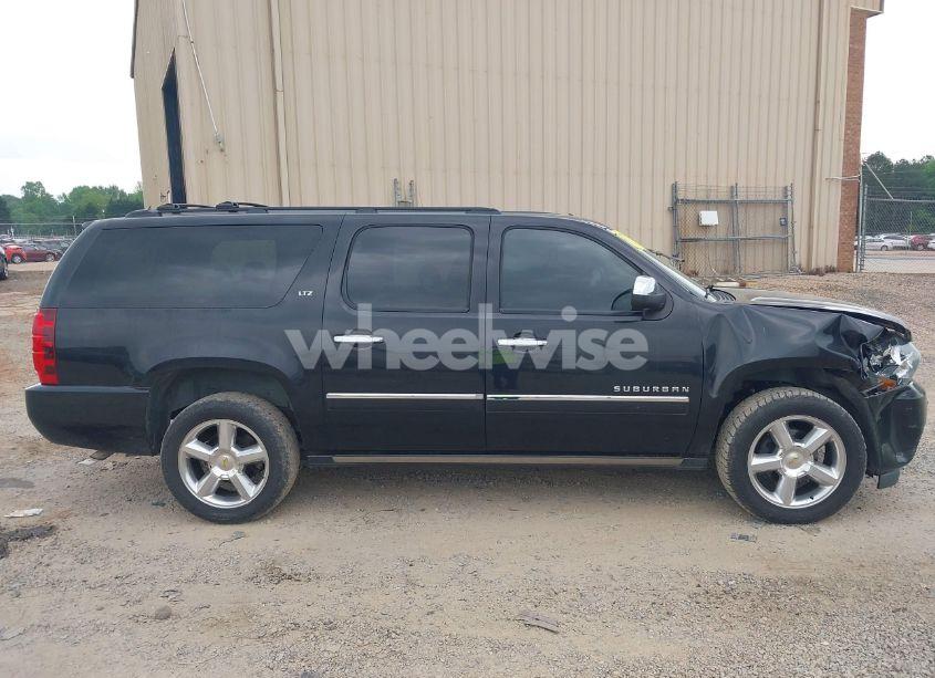 Photo 13 of 2012 Chevrolet Suburban 1500 LTZ (VIN 1GNSKKE75CR218043)