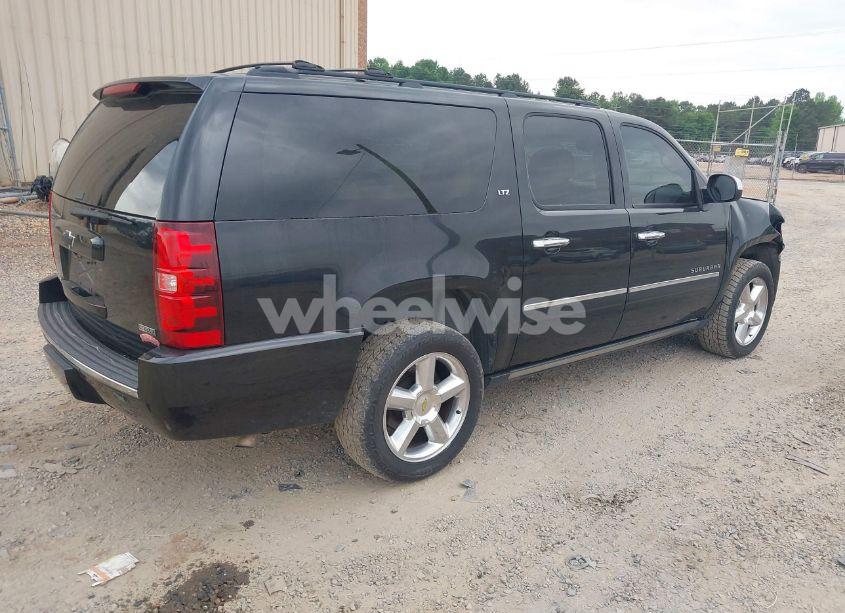 Photo 4 of 2012 Chevrolet Suburban 1500 LTZ (VIN 1GNSKKE75CR218043)